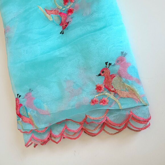 Large scarf or sari organza nylon material with embroidered birds. - Picture 9 of 12